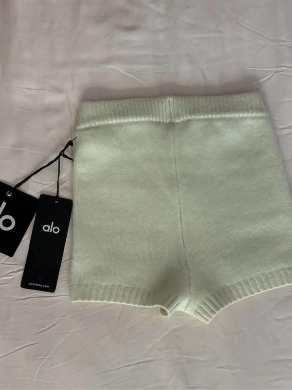 ALO 100% cashmere embrace shorts in